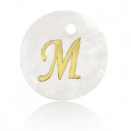 Shell pendant 15mm letter M Gold-White